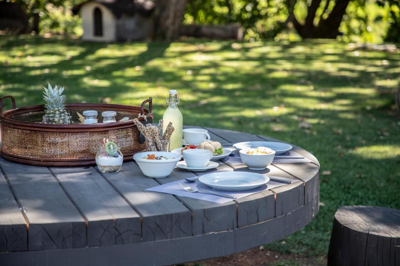 Oniropetra Boutique Hotel Карпенисион Экстерьер фото
