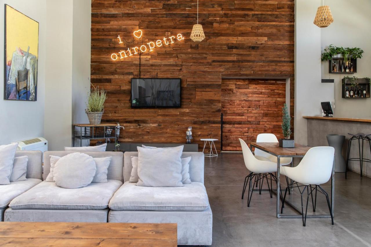 Oniropetra Boutique Hotel Карпенисион Экстерьер фото